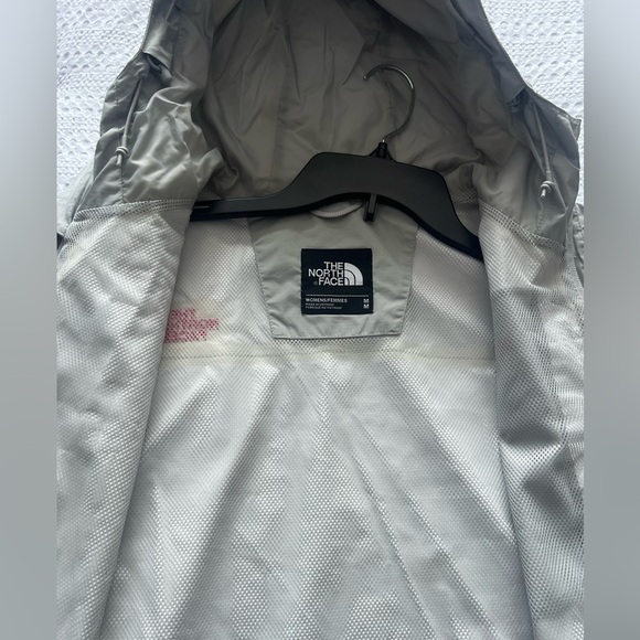The North Face Windbreaker Jacket - Picture 4 of 7